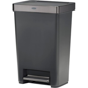 Rubbermaid 12-Gal Step-On Trash Can