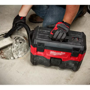 Milwaukee M18 18V Cordless 2Gal. Wet/Dry Vacuum